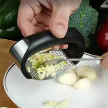 garlic crusher